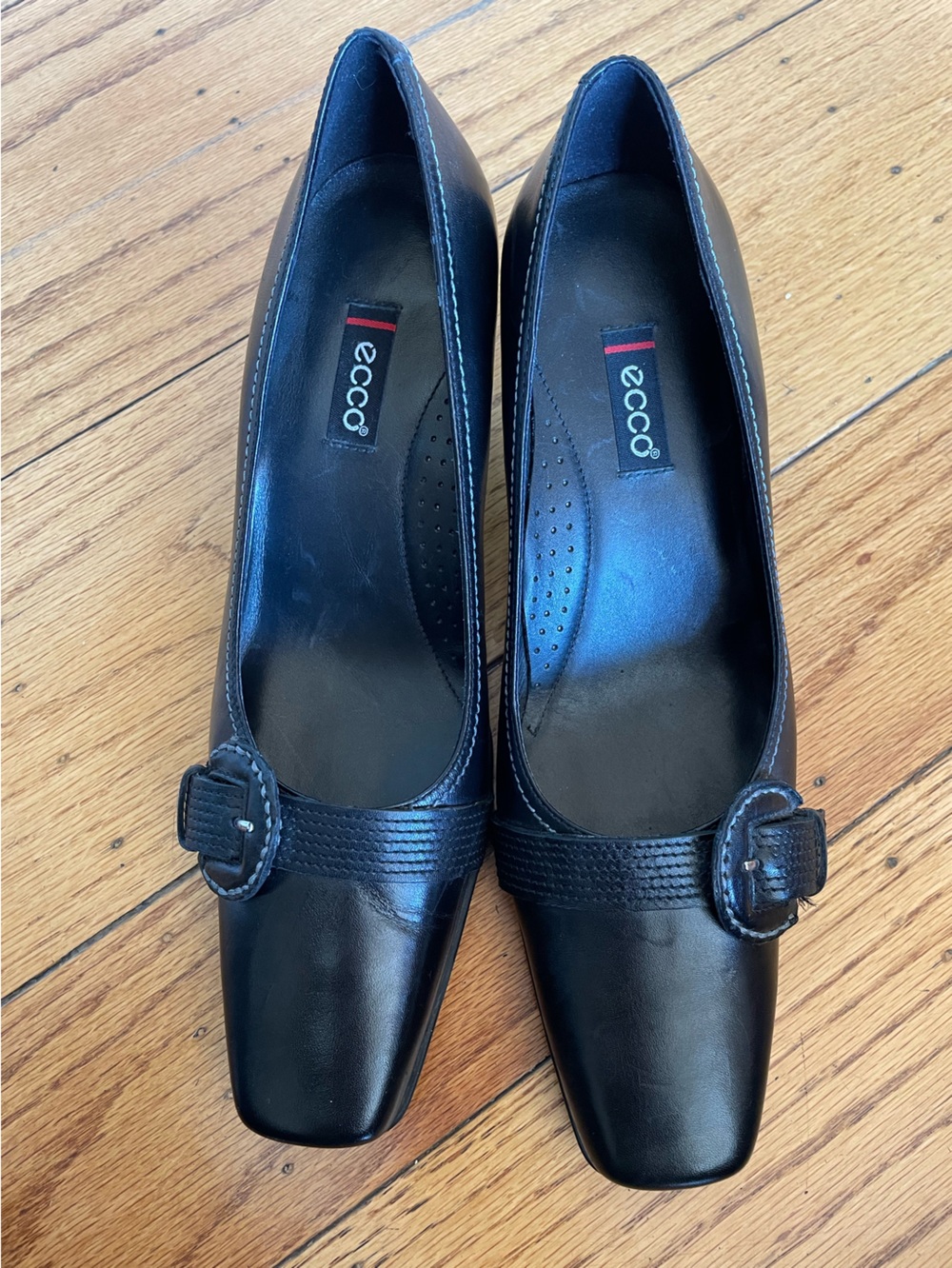 Ecco Black Leather Square-Toe Pumps with Buckle Detail